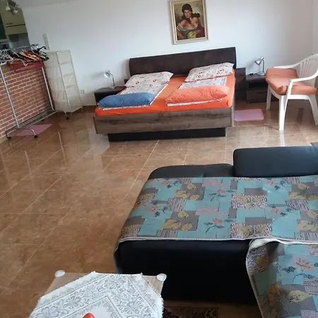 By The Sea Businci, Ciovo - 9450 *